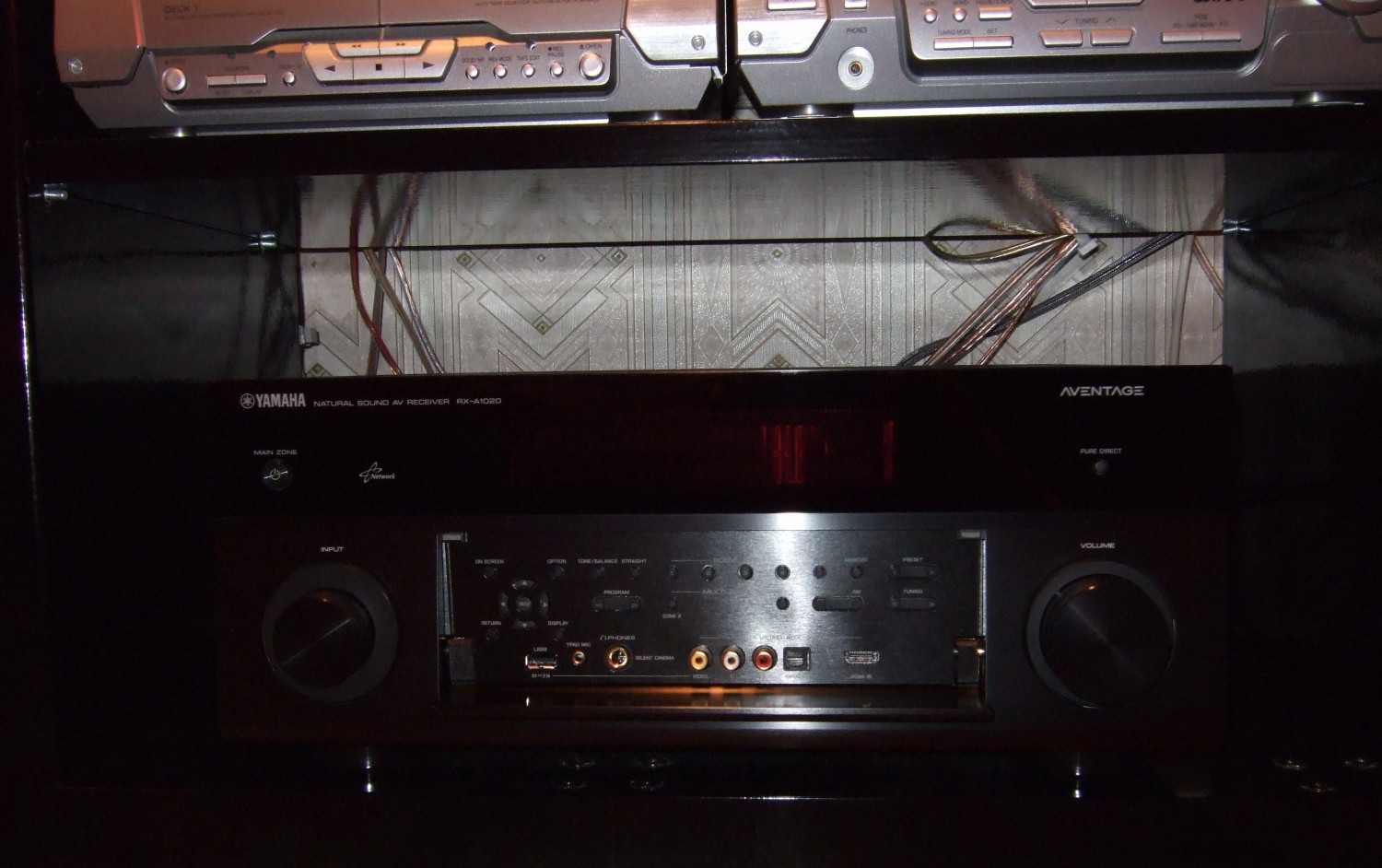 YAMAHA_RX_A1020_Front_3.jpg