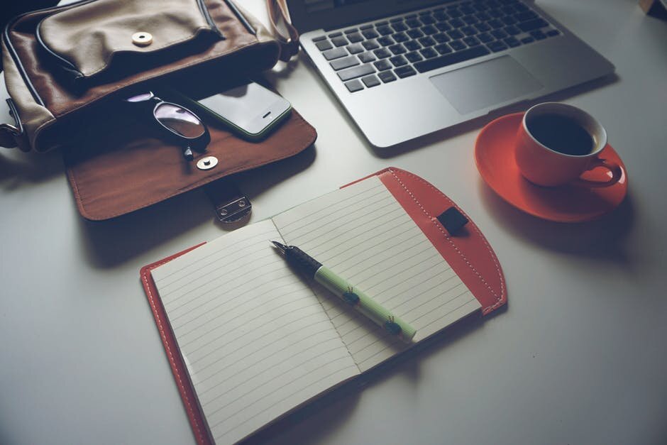 laptop-iphone-coffee-notebook-159368.jpeg.9e3c72495e81498c945546ab61585a12.jpeg
