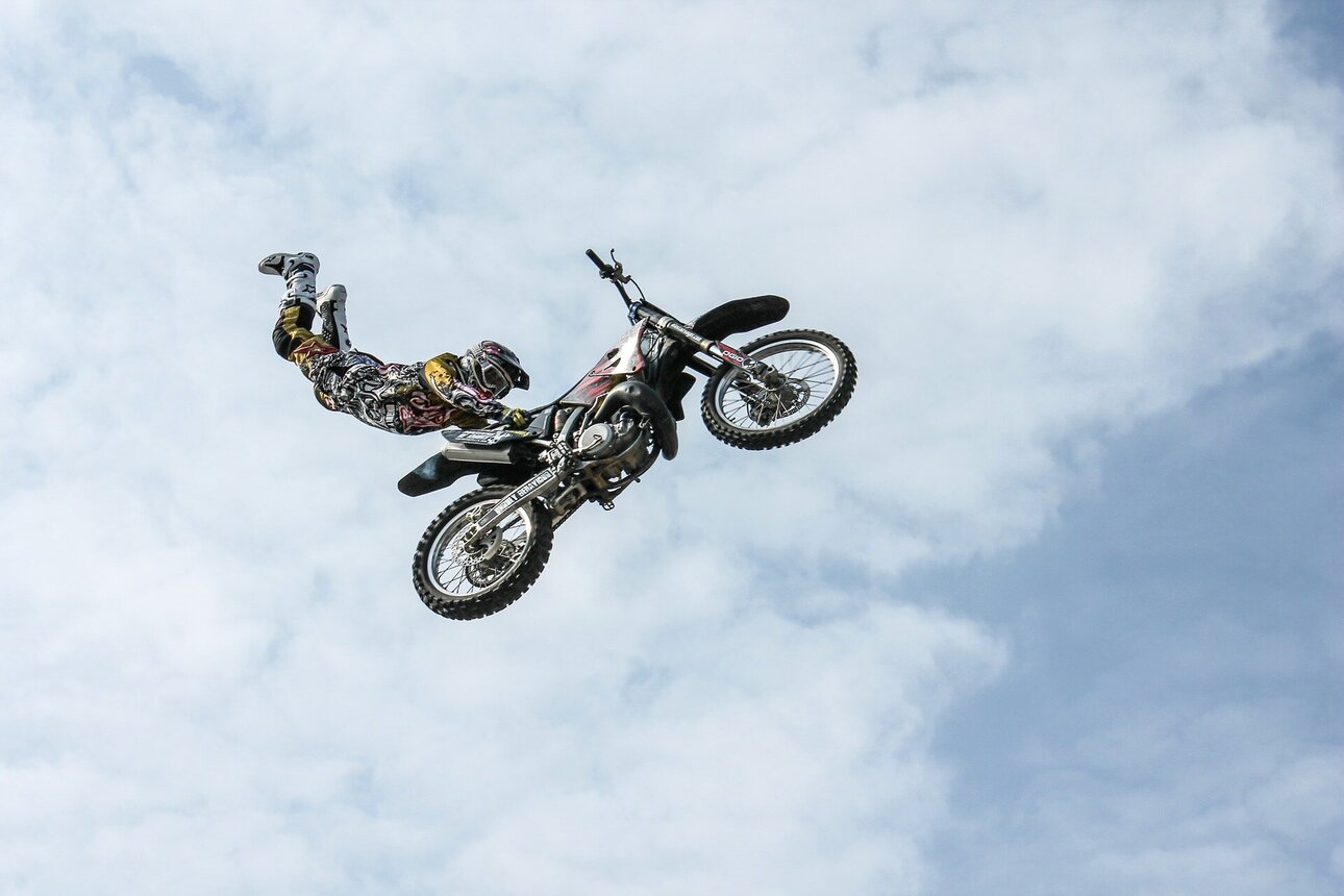 biker-384921_1920.jpg