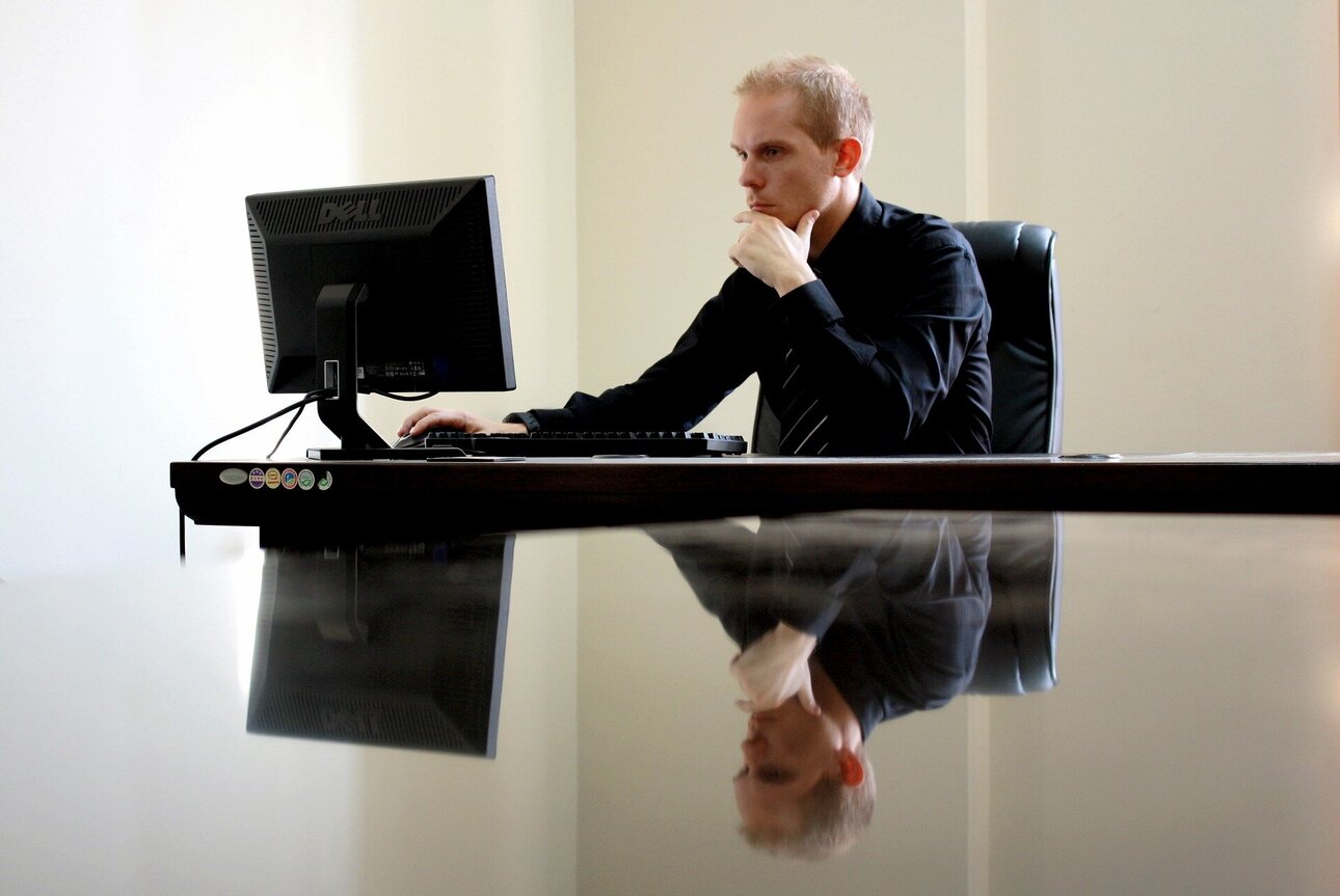 business-1839191_1920.thumb.jpg.6f49a4ed1300ebb4ea7c51e252468a0c.jpg