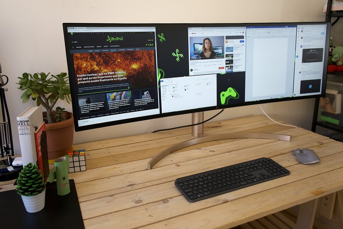 LG-49WL95C-W-review-an-ultra-wide-monitor-as-big-as-ready.jpg
